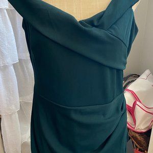Holiday, formal, prom style gown, size XL, Brand is Lulu's, Hunter/dark green